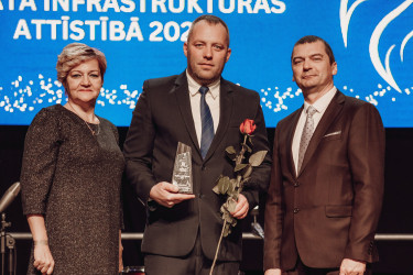 East Metal employees receiving award for Sport and Cultural Development in Dobele